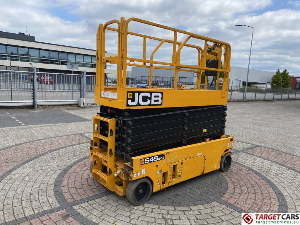 JCB S4550E Electric Scissor Work Lift 1580cm - Nacelle ciseaux: photos 3 JCB S4550E Electric Scissor Work Lift 1580cm - Nacelle ciseaux: photos 3