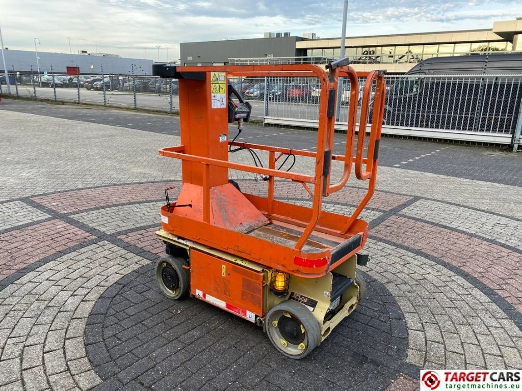 JLG 1230ES Electric Vertical Mast Work Lift 566cm - Nacelle à mât vertical: photos 2 JLG 1230ES Electric Vertical Mast Work Lift 566cm - Nacelle à mât vertical: photos 2
