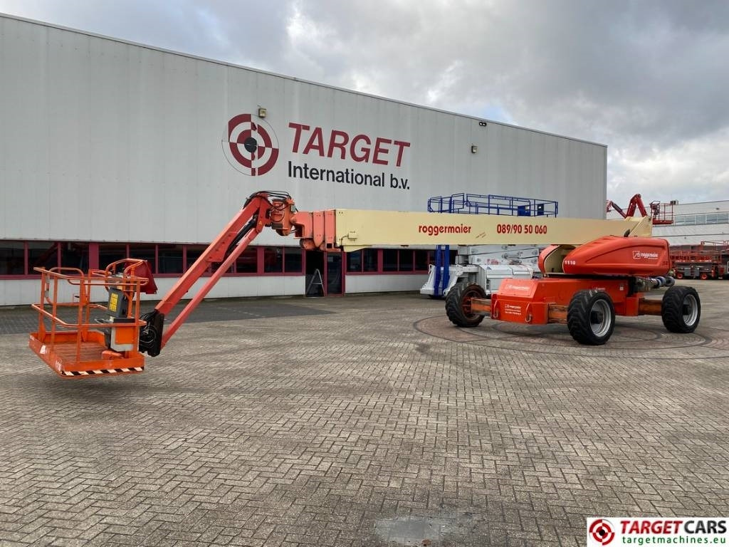 JLG 1350SJP Telescopic 4x4x4 Diesel Boom Lift 4330cm - Nacelle télescopique: photos 1 JLG 1350SJP Telescopic 4x4x4 Diesel Boom Lift 4330cm - Nacelle télescopique: photos 1