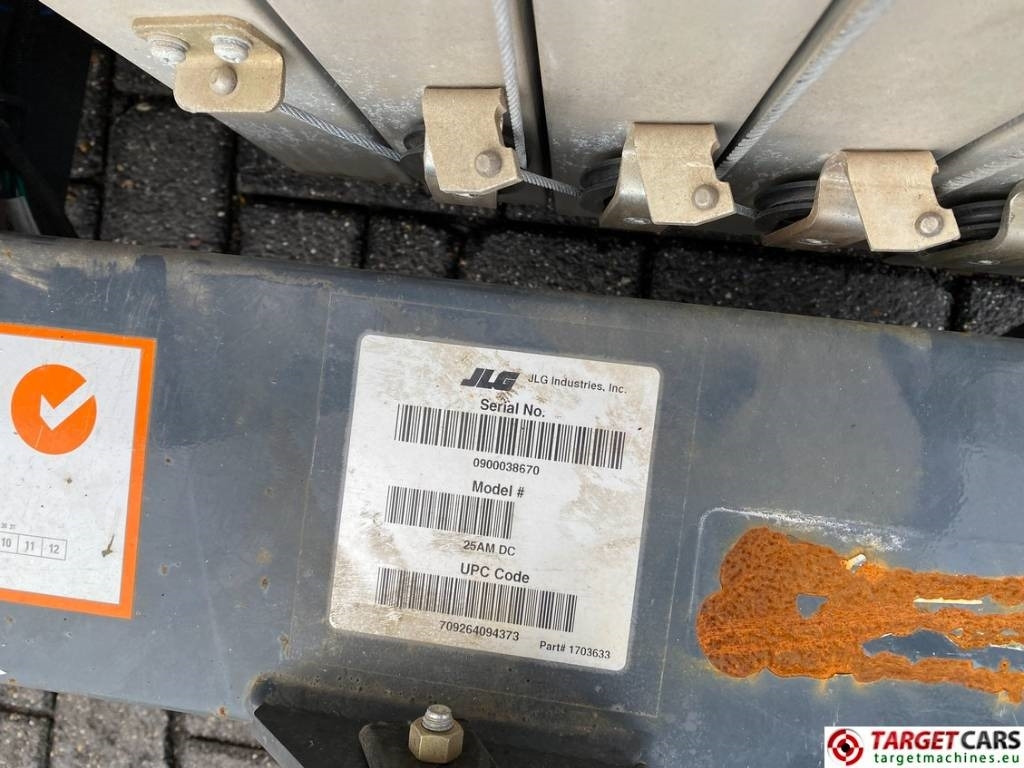 Crédit-bail de JLG 25AM DC Electric Vertical Mast Work Lift 967cm  JLG 25AM DC Electric Vertical Mast Work Lift 967cm: photos 11
