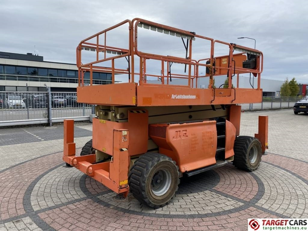 JLG 4394RT Diesel 4x4 Scissor Work Lift 1511cm - Nacelle ciseaux: photos 3 JLG 4394RT Diesel 4x4 Scissor Work Lift 1511cm - Nacelle ciseaux: photos 3