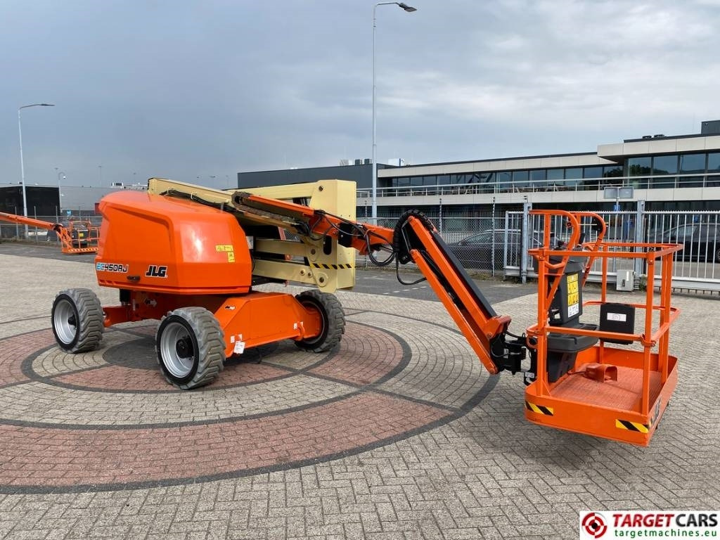 JLG EC450AJ Articulated El Lithium-Ion BoomLift 1572cm - Nacelle articulée: photos 2 JLG EC450AJ Articulated El Lithium-Ion BoomLift 1572cm - Nacelle articulée: photos 2