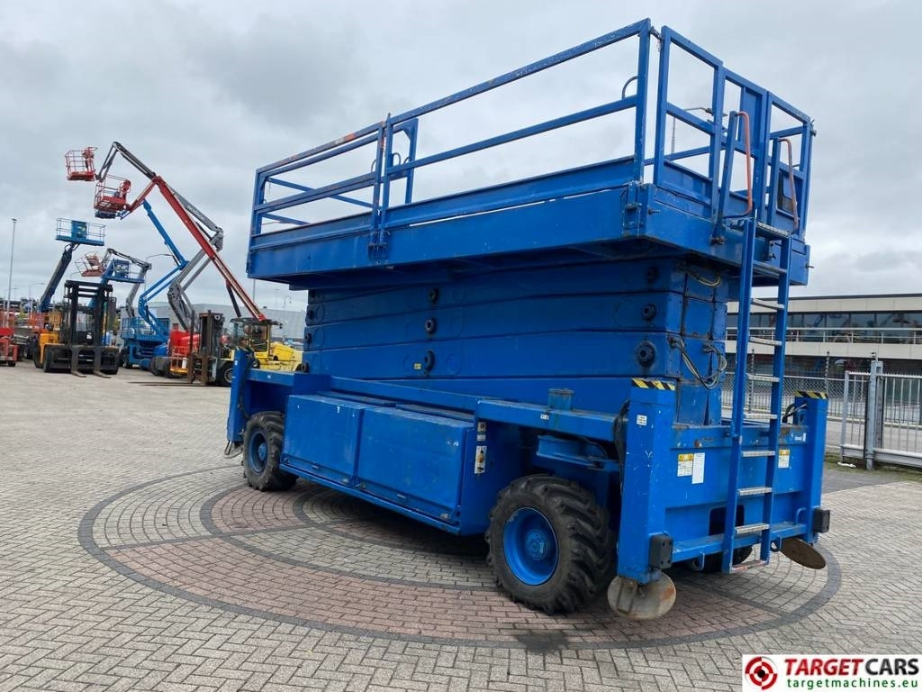 JLG Liftlux 260-25 Diesel 4x4 Scissor Work Lift 2800cm - Nacelle ciseaux: photos 2 JLG Liftlux 260-25 Diesel 4x4 Scissor Work Lift 2800cm - Nacelle ciseaux: photos 2