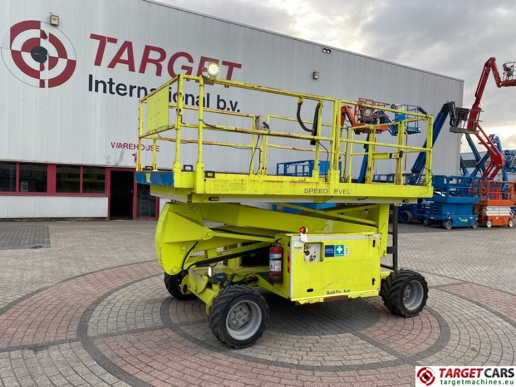 MEC 2684RT Diesel 4x4 Scissor Lift Speed-Level 992cm - Nacelle ciseaux: photos 1 MEC 2684RT Diesel 4x4 Scissor Lift Speed-Level 992cm - Nacelle ciseaux: photos 1