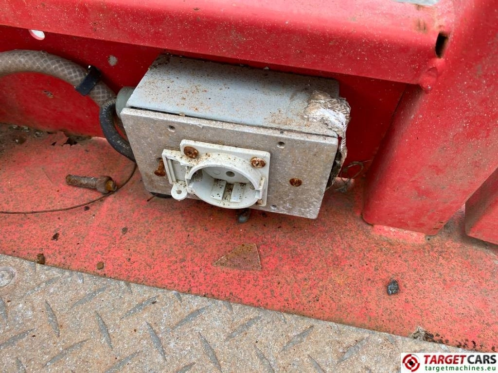 Nacelle ciseaux Manitou 140SC Diesel 4x4 Scissor Work Lift 1412cm: photos 19 Nacelle ciseaux Manitou 140SC Diesel 4x4 Scissor Work Lift 1412cm: photos 19