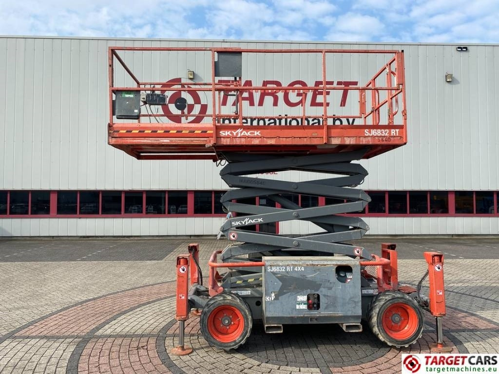 Nacelle ciseaux SkyJack SJ6832 RT Diesel 4x4 Scissor Work Lift 1180cm: photos 5