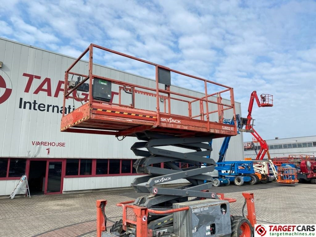 Nacelle ciseaux SkyJack SJ6832 RT Diesel 4x4 Scissor Work Lift 1180cm: photos 25