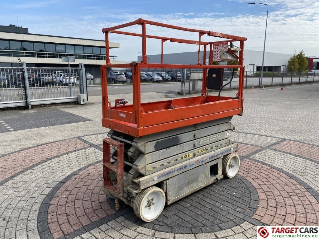 SkyJack SJIII-3226 Electric 3226 Scissor Work Lift 990cm - Nacelle ciseaux: photos 3 SkyJack SJIII-3226 Electric 3226 Scissor Work Lift 990cm - Nacelle ciseaux: photos 3