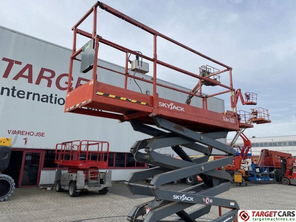 Nacelle ciseaux SkyJack SJIII-3226 Electric 3226 Scissor Work Lift 990cm: photos 32 Nacelle ciseaux SkyJack SJIII-3226 Electric 3226 Scissor Work Lift 990cm: photos 32