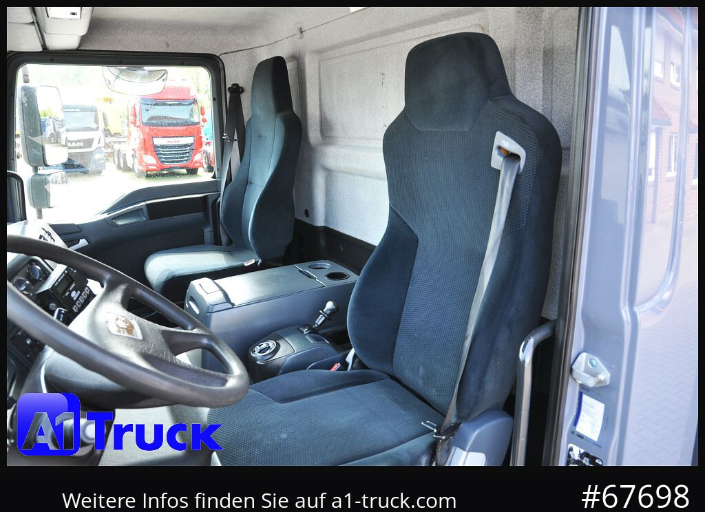 Photo d'intérieur 1: Camion frigorifique MAN 18.290 LL Carrier 950MT LBW 2t.