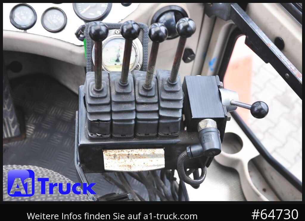 SVETRUCK Kalmar Svetruck 1260-30 Zinkenverstellung - Chariot élévateur diesel: photos 5 SVETRUCK Kalmar Svetruck 1260-30 Zinkenverstellung - Chariot élévateur diesel: photos 5