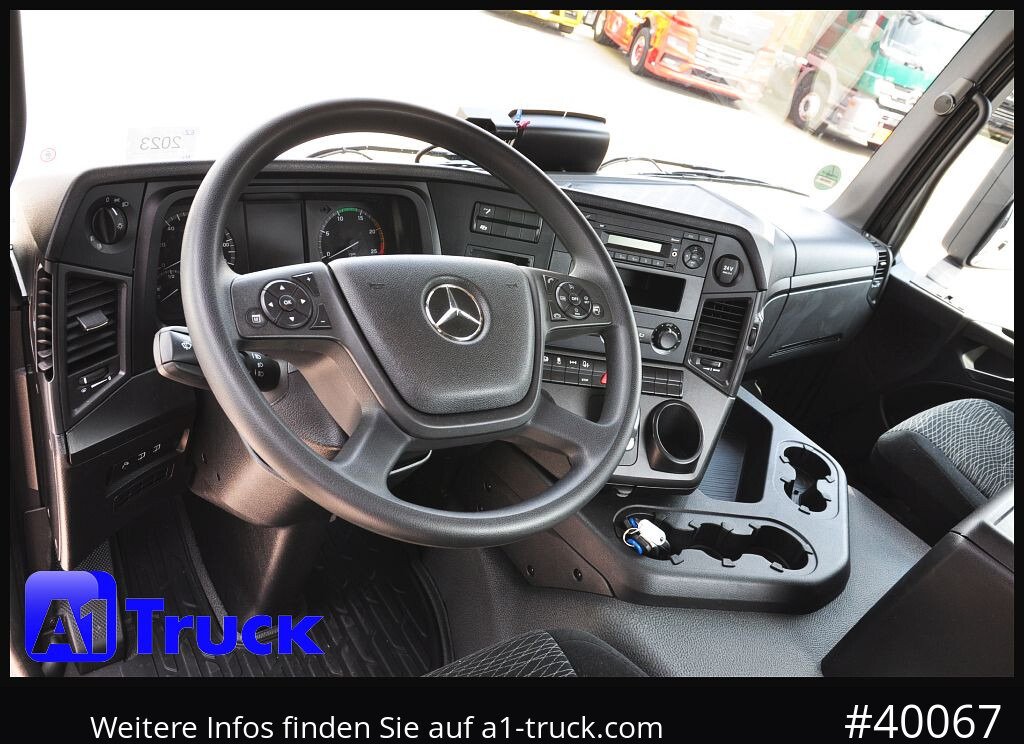 MERCEDES-BENZ Actros 1843, ClassicSpace 20 tkm !! - Tracteur routier: photos 4 MERCEDES-BENZ Actros 1843, ClassicSpace 20 tkm !! - Tracteur routier: photos 4