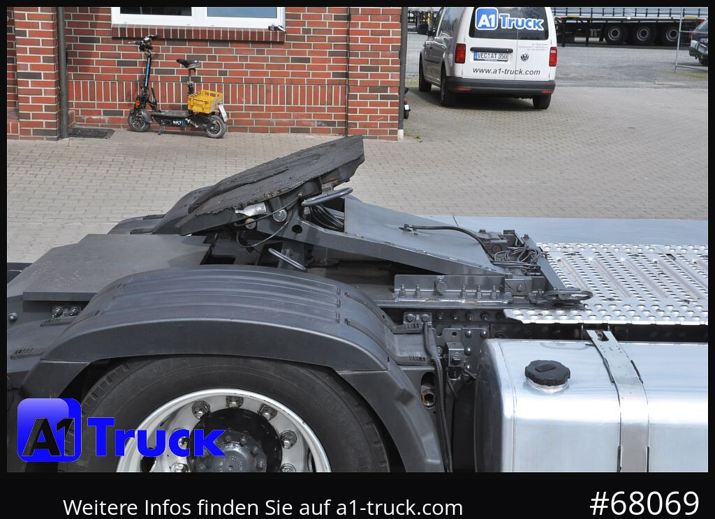 VOLVO FH 460, Überführer, Terberg, Kamag 2x AHK, verstellbare Sattelplatte, - Camion porte-conteneur/ Caisse mobile: photos 3 VOLVO FH 460, Überführer, Terberg, Kamag 2x AHK, verstellbare Sattelplatte, - Camion porte-conteneur/ Caisse mobile: photos 3