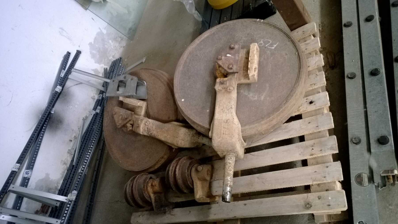 FIAT ALLIS FL8 2 RUOTE FOLLE - Pièces de train de roulement pour Engins de chantier: photos 1 FIAT ALLIS FL8 2 RUOTE FOLLE - Pièces de train de roulement pour Engins de chantier: photos 1