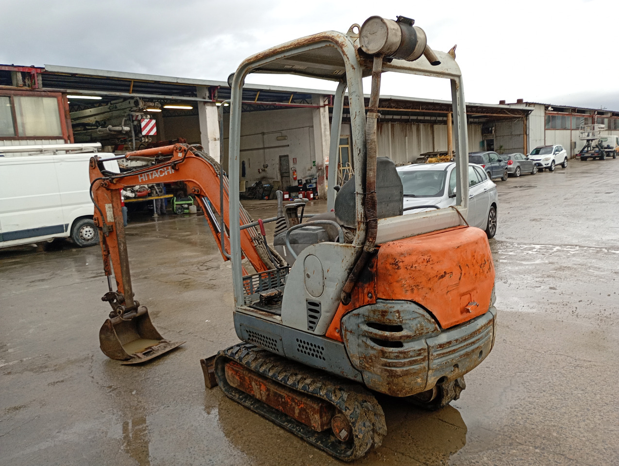 HITACHI FH16.2B Miniescavatore usato Hitachi FH16.2B in buone condizioni. - Mini pelle: photos 2 HITACHI FH16.2B Miniescavatore usato Hitachi FH16.2B in buone condizioni. - Mini pelle: photos 2