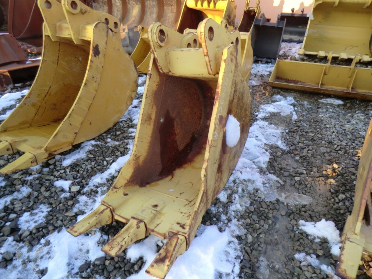 Mantovani Benne L 221 GP Benna con denti, larghezza mm 600. - Godet pour pelle: photos 4 Mantovani Benne L 221 GP Benna con denti, larghezza mm 600. - Godet pour pelle: photos 4