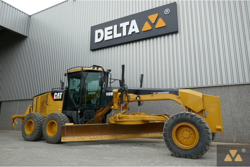 Caterpillar 140M - Niveleuse: photos 3 Caterpillar 140M - Niveleuse: photos 3