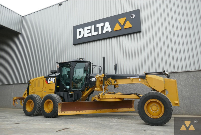 Caterpillar 140M2 - Niveleuse: photos 3 Caterpillar 140M2 - Niveleuse: photos 3