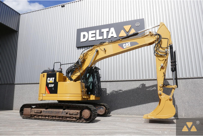 Pelle sur chenille Caterpillar 325F LCR: photos 8 Pelle sur chenille Caterpillar 325F LCR: photos 8