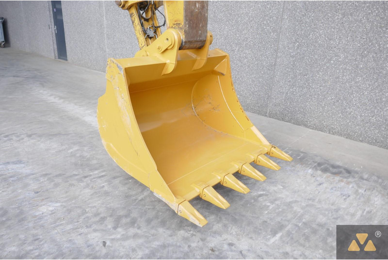 Pelle sur chenille Caterpillar 325F LCR: photos 6 Pelle sur chenille Caterpillar 325F LCR: photos 6