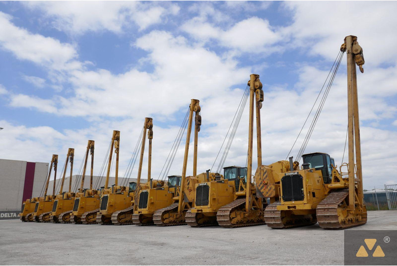 Caterpillar 587R - Poseur de canalisations: photos 1 Caterpillar 587R - Poseur de canalisations: photos 1