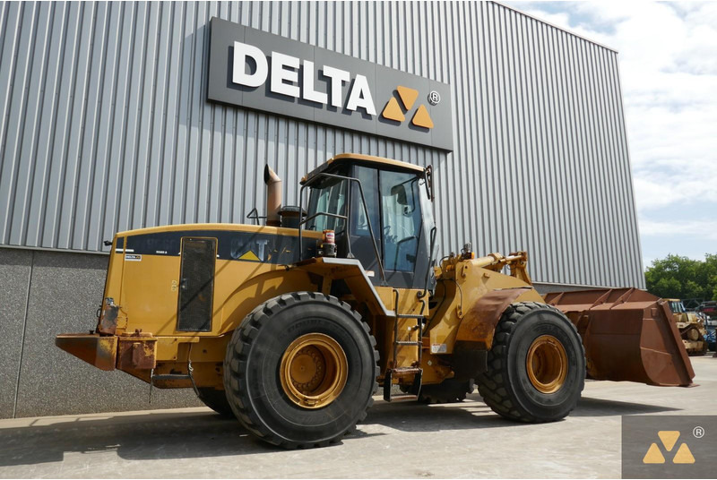 Chargeuse sur pneus Caterpillar 966G Series II: photos 5