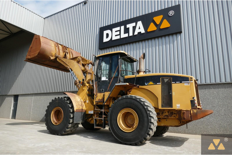 Chargeuse sur pneus Caterpillar 966G Series II: photos 11