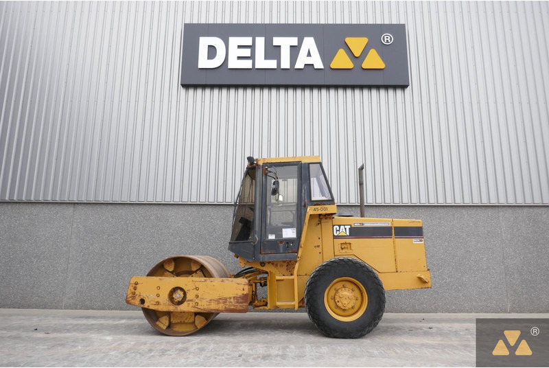 Caterpillar CS433C - Compacteur: photos 1 Caterpillar CS433C - Compacteur: photos 1