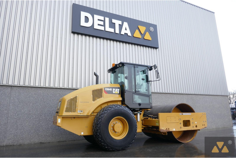 Caterpillar CS64B - Compacteur: photos 5 Caterpillar CS64B - Compacteur: photos 5