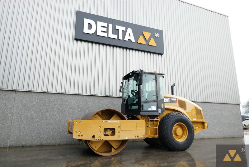 Caterpillar CS66B - Compacteur: photos 4 Caterpillar CS66B - Compacteur: photos 4