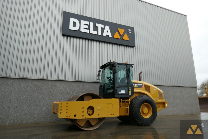 Caterpillar CS68B - Compacteur: photos 4 Caterpillar CS68B - Compacteur: photos 4