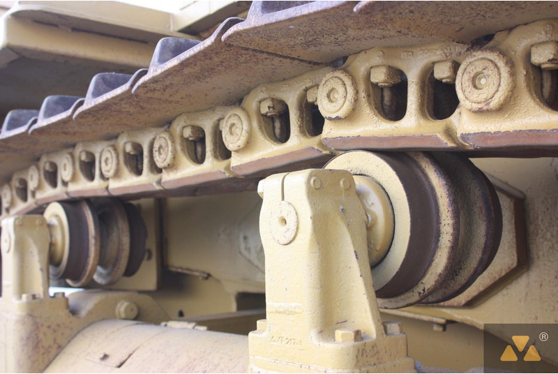 Camion citerne pour transport de carburant Caterpillar D6E Fuel tanker: photos 14 Camion citerne pour transport de carburant Caterpillar D6E Fuel tanker: photos 14