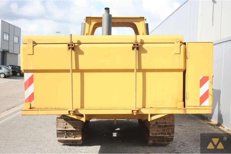 Camion citerne pour transport de carburant Caterpillar D6E Fuel tanker: photos 10 Camion citerne pour transport de carburant Caterpillar D6E Fuel tanker: photos 10