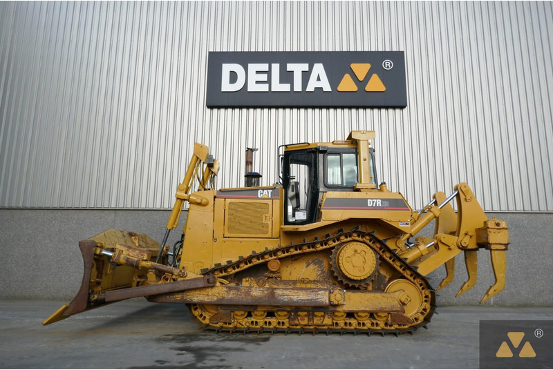 Caterpillar D7R XR Series II - Bulldozer: photos 1 Caterpillar D7R XR Series II - Bulldozer: photos 1