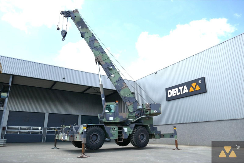 Grove RT875 Ex-army - Grue automotrice lente: photos 3 Grove RT875 Ex-army - Grue automotrice lente: photos 3