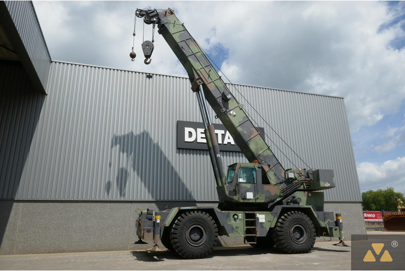 Grove RT875 Ex-army - Grue automotrice lente: photos 4 Grove RT875 Ex-army - Grue automotrice lente: photos 4
