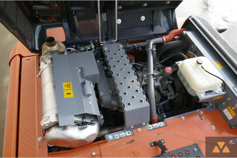 Pelle sur chenille Hitachi ZX210LC-7: photos 20