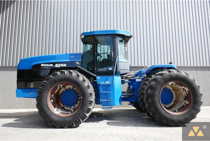New Holland 9482 - Tracteur agricole: photos 1 New Holland 9482 - Tracteur agricole: photos 1