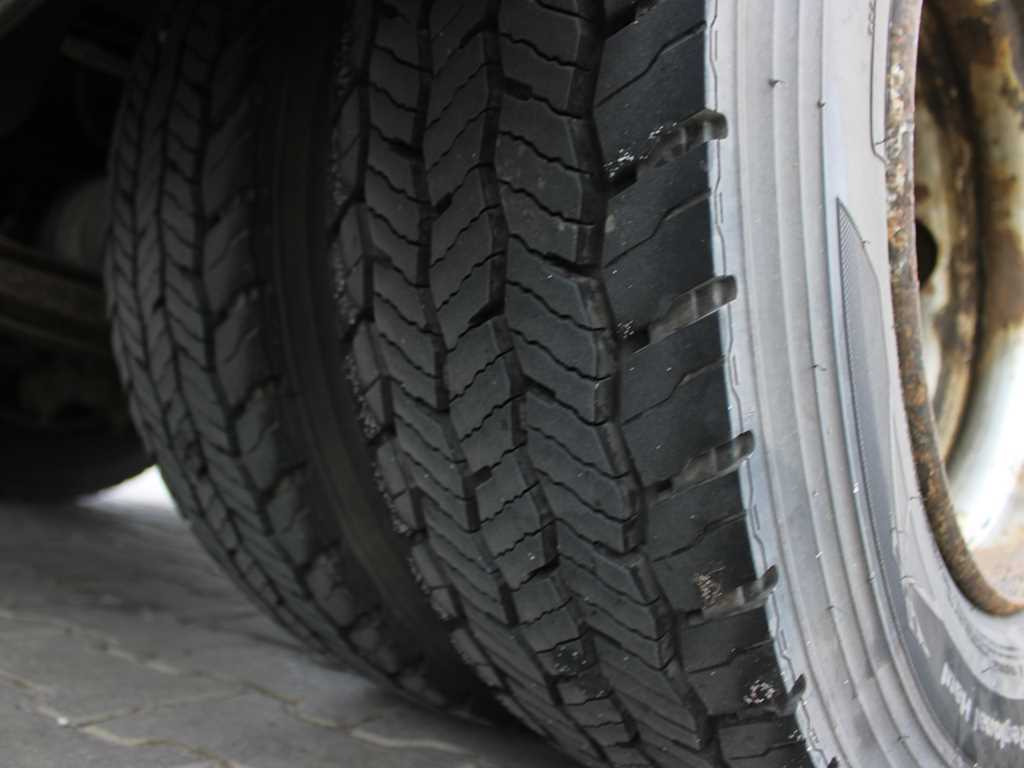 Camion frigorifique Iveco EUROCARGO 75E19, THERMO KING C - 450e, HYDRAULIC FRONT: photos 17