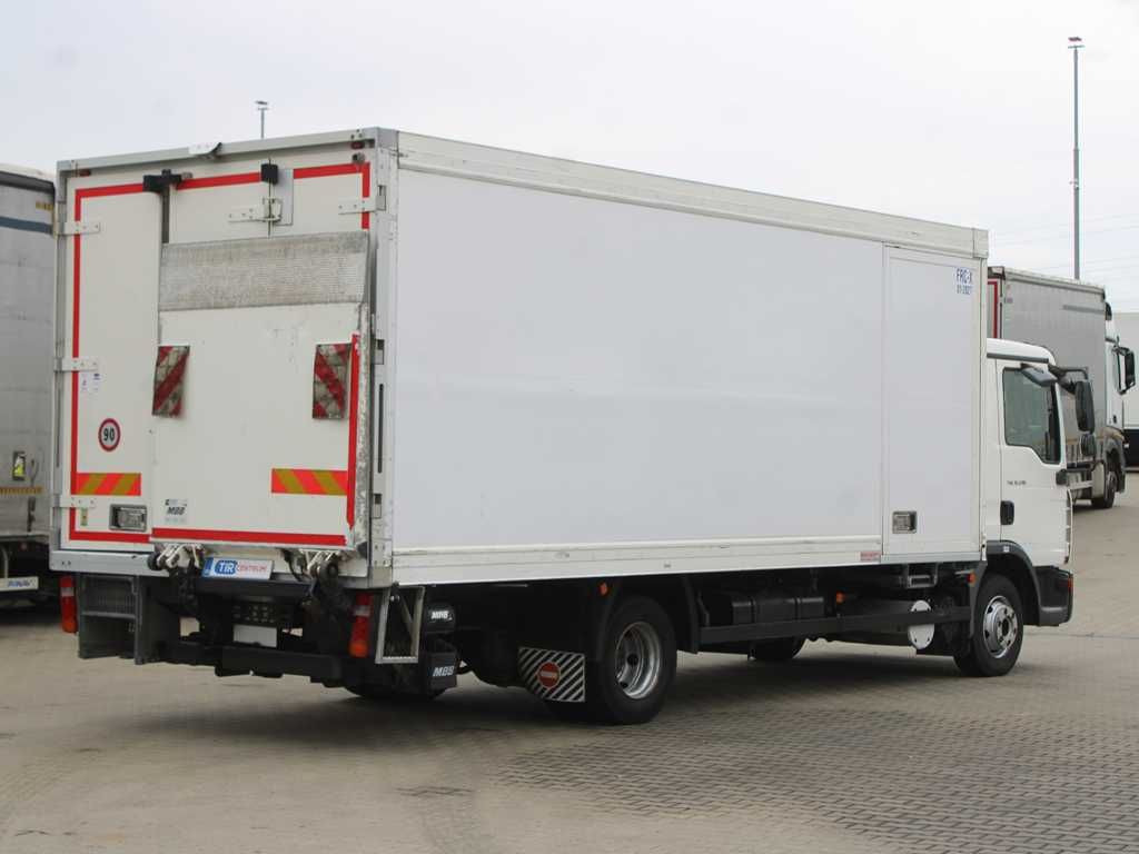 MAN TGL 12.210, TAIL LIFT, CARRIER SUPRA 850Mt - Camion frigorifique: photos 3 MAN TGL 12.210, TAIL LIFT, CARRIER SUPRA 850Mt - Camion frigorifique: photos 3