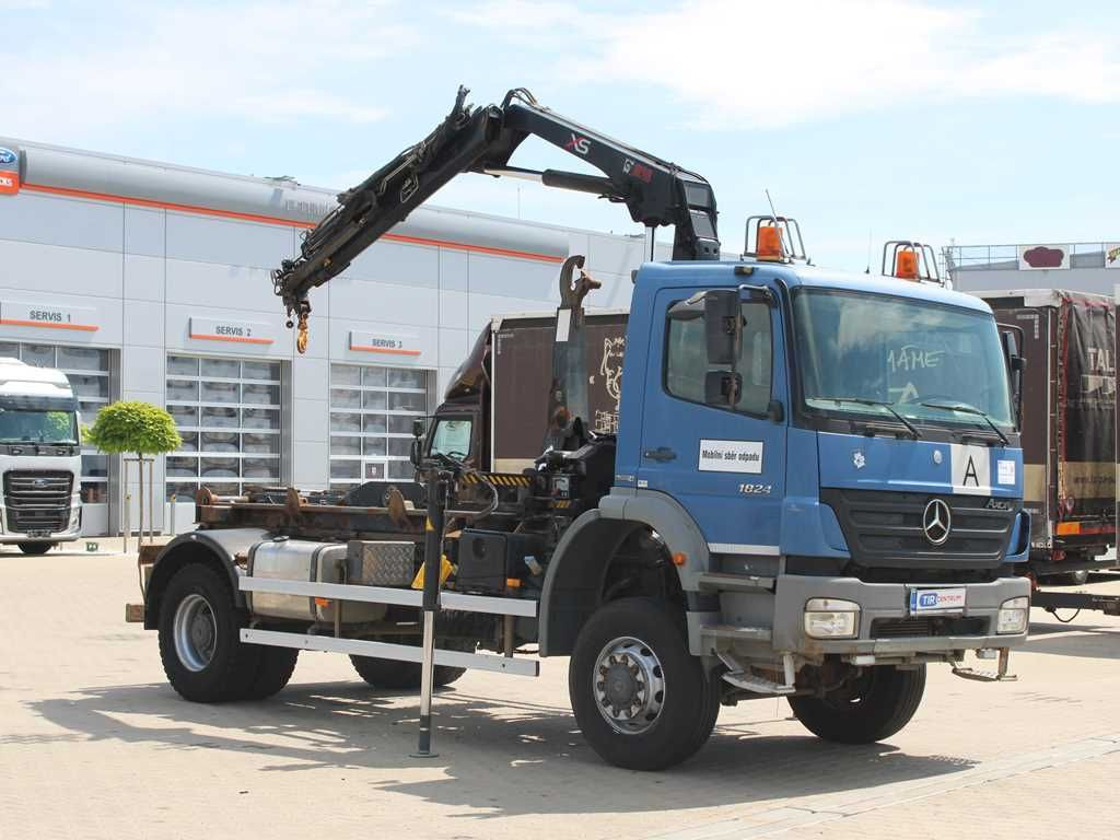 Mercedes-Benz AXOR 1824, CRANE HIAB 099B-3 DUO, 4x4 - Camion grue: photos 2 Mercedes-Benz AXOR 1824, CRANE HIAB 099B-3 DUO, 4x4 - Camion grue: photos 2