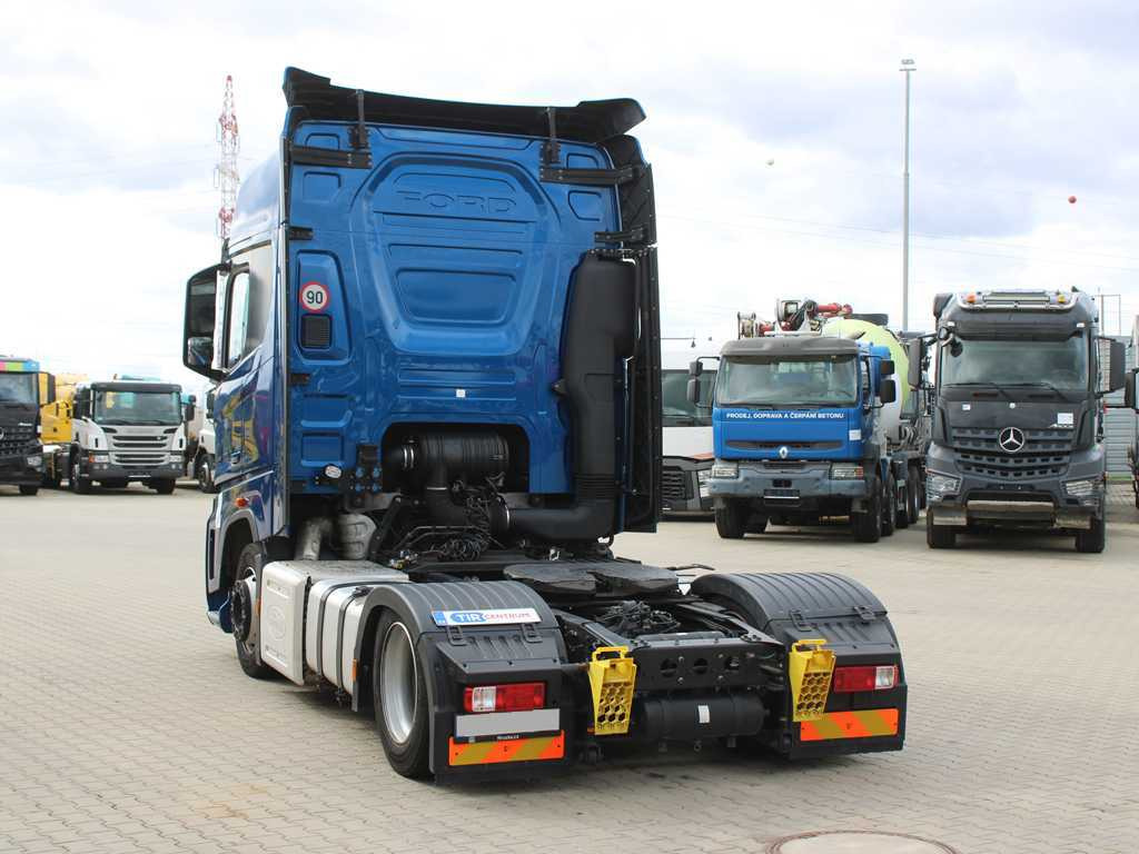 Ford F-MAX LL12tx, EURO 6, LOWDECK, NAVIGATION, INDEPENDENT AIR CONDITIONING - Tracteur routier: photos 5 Ford F-MAX LL12tx, EURO 6, LOWDECK, NAVIGATION, INDEPENDENT AIR CONDITIONING - Tracteur routier: photos 5