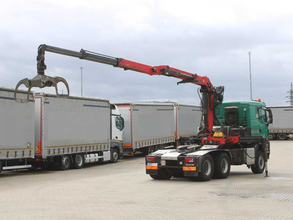 MAN TGS 33.500, 6X6, EURO 6, RETARDER, PALFINGER HYDRAULIC ARM Q170Z96 - Tracteur routier: photos 4 MAN TGS 33.500, 6X6, EURO 6, RETARDER, PALFINGER HYDRAULIC ARM Q170Z96 - Tracteur routier: photos 4