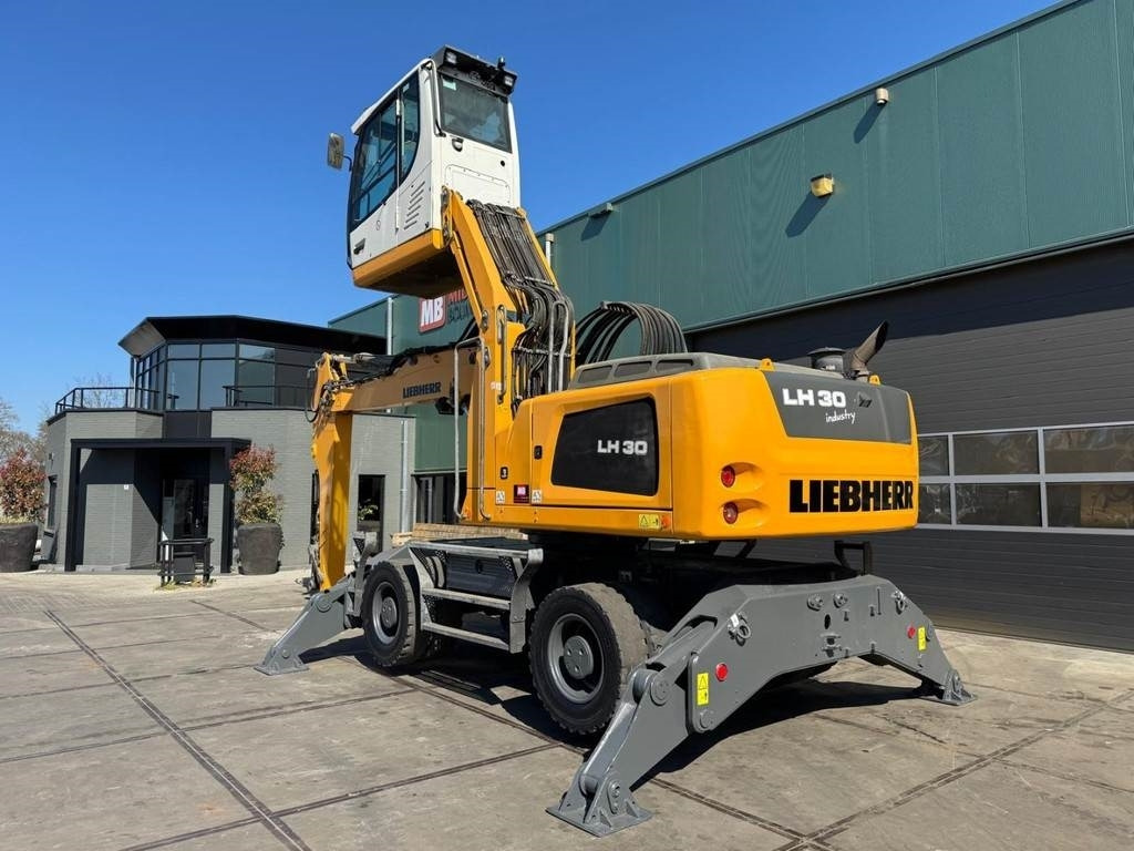 Liebherr LH 30 M - Pelle de manutention: photos 4 Liebherr LH 30 M - Pelle de manutention: photos 4