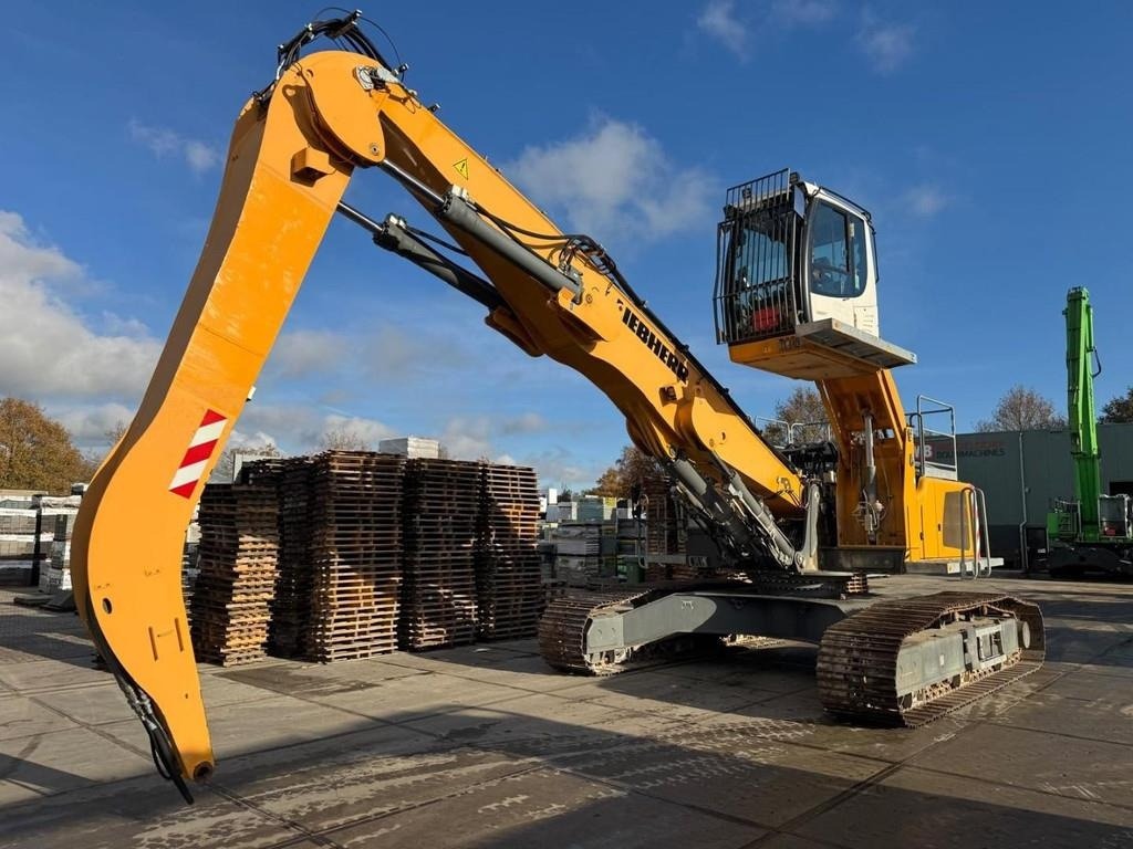 Liebherr LH 40C EW - Pelle de manutention: photos 2 Liebherr LH 40C EW - Pelle de manutention: photos 2