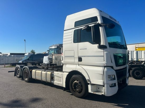 MAN TGX 26.440 BDF, XXL, Retarder, Automatik, E6, Liftachse, Motorschaden, Kurbelwellenschaden - Camion porte-conteneur/ Caisse mobile: photos 1 MAN TGX 26.440 BDF, XXL, Retarder, Automatik, E6, Liftachse, Motorschaden, Kurbelwellenschaden - Camion porte-conteneur/ Caisse mobile: photos 1