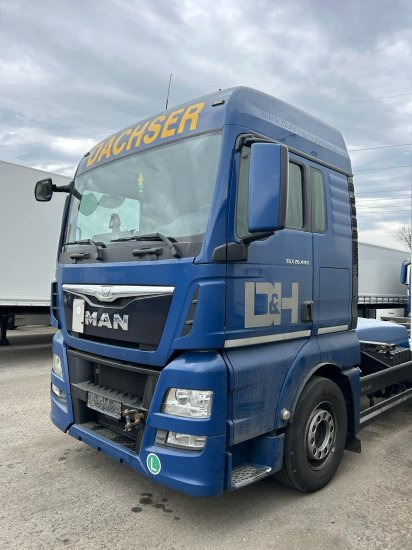 MAN TGX 26.440 XLX 6x2 Liftachse, Euro 6, Retarder, Motorschaden engine damage! - Camion porte-conteneur/ Caisse mobile: photos 3 MAN TGX 26.440 XLX 6x2 Liftachse, Euro 6, Retarder, Motorschaden engine damage! - Camion porte-conteneur/ Caisse mobile: photos 3