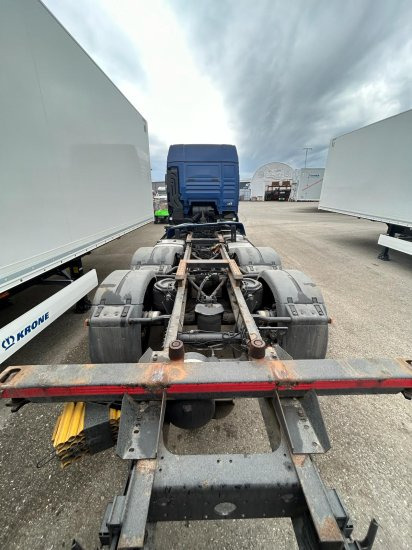 MAN TGX 26.440 XLX 6x2 Liftachse, Euro 6, Retarder, Motorschaden engine damage! - Camion porte-conteneur/ Caisse mobile: photos 4 MAN TGX 26.440 XLX 6x2 Liftachse, Euro 6, Retarder, Motorschaden engine damage! - Camion porte-conteneur/ Caisse mobile: photos 4