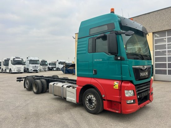 MAN TGX 26.500 XXL, 6x2, Jumbo, Liftachse, Intarder, Euro6, Full-Air - Châssis cabine: photos 3 MAN TGX 26.500 XXL, 6x2, Jumbo, Liftachse, Intarder, Euro6, Full-Air - Châssis cabine: photos 3
