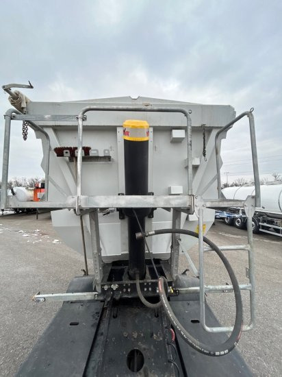 MEGA Schrott-Kippmulde, Portaltüren, SAF Achse, Liftachse - Semi-remorque benne: photos 2 MEGA Schrott-Kippmulde, Portaltüren, SAF Achse, Liftachse - Semi-remorque benne: photos 2